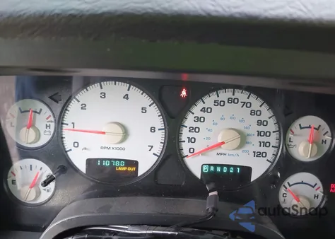 2004 Dodge Ram 1500 Slt/Laramie z USA, uszkodzony, nr VIN 1D7HA18NX4J282241